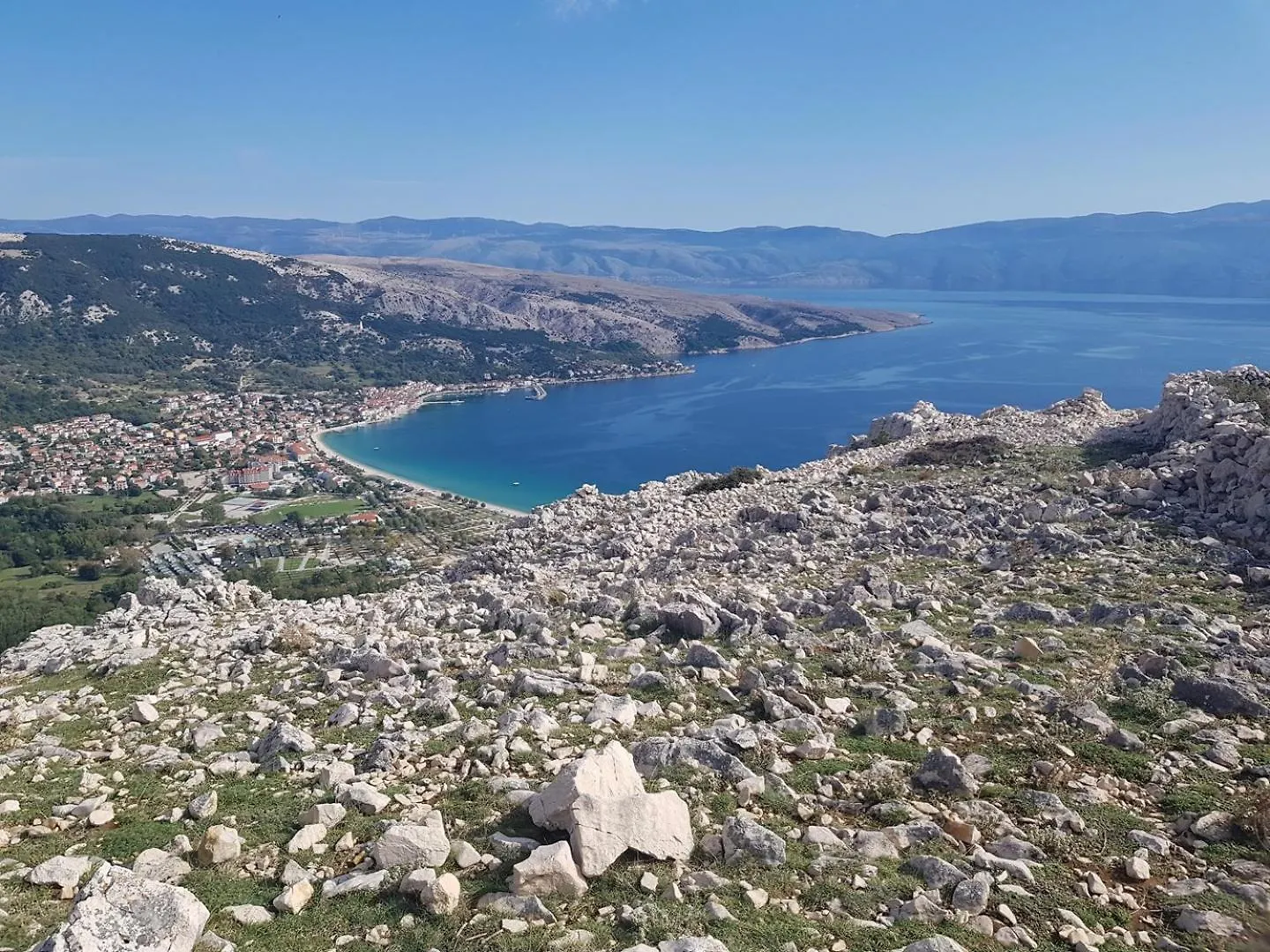 Apartments Knezevic Baska   Baska (Krk)